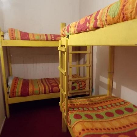 Hostal Backpackers Paradise Hostel Пунта-Аренас Екстер'єр фото