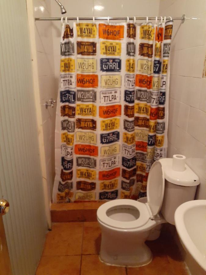 Hostal Backpackers Paradise Hostel Пунта-Аренас Екстер'єр фото